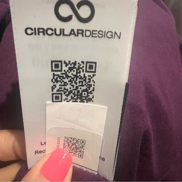 NWT The North Face Half-Dome women's t shirt size small in black currant purple - Picture 6 of 6